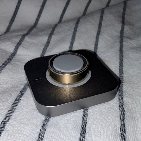 Oura Ring 4 - Picture 3 of 3